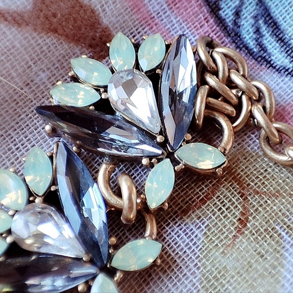 J. Crew Thin Navette Clear Teardrop Smoke Opalune Minty Statement Necklace EUC - Picture 8 of 12